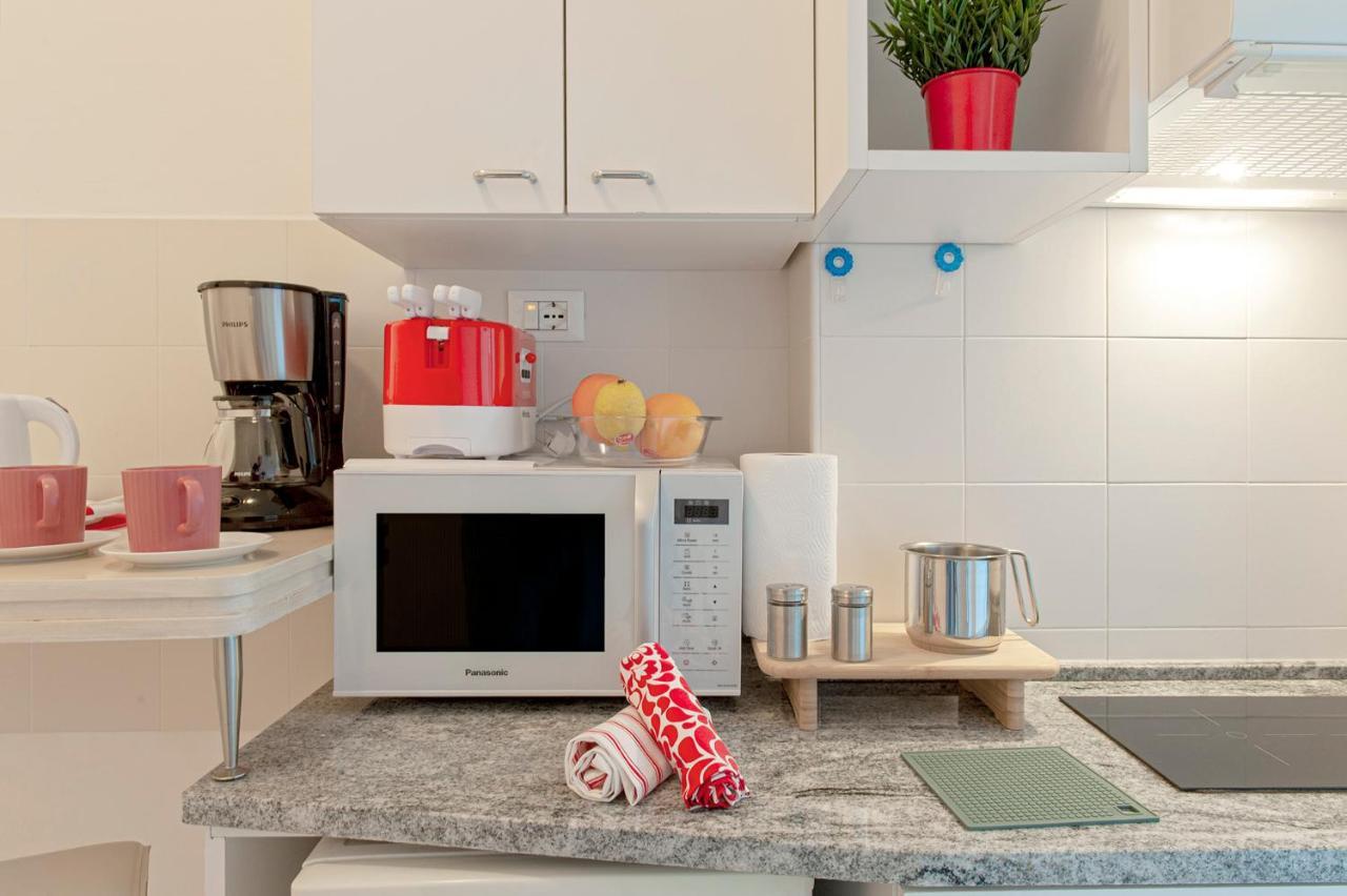 L'Angolo Di Grace Apartment Livorno Luaran gambar